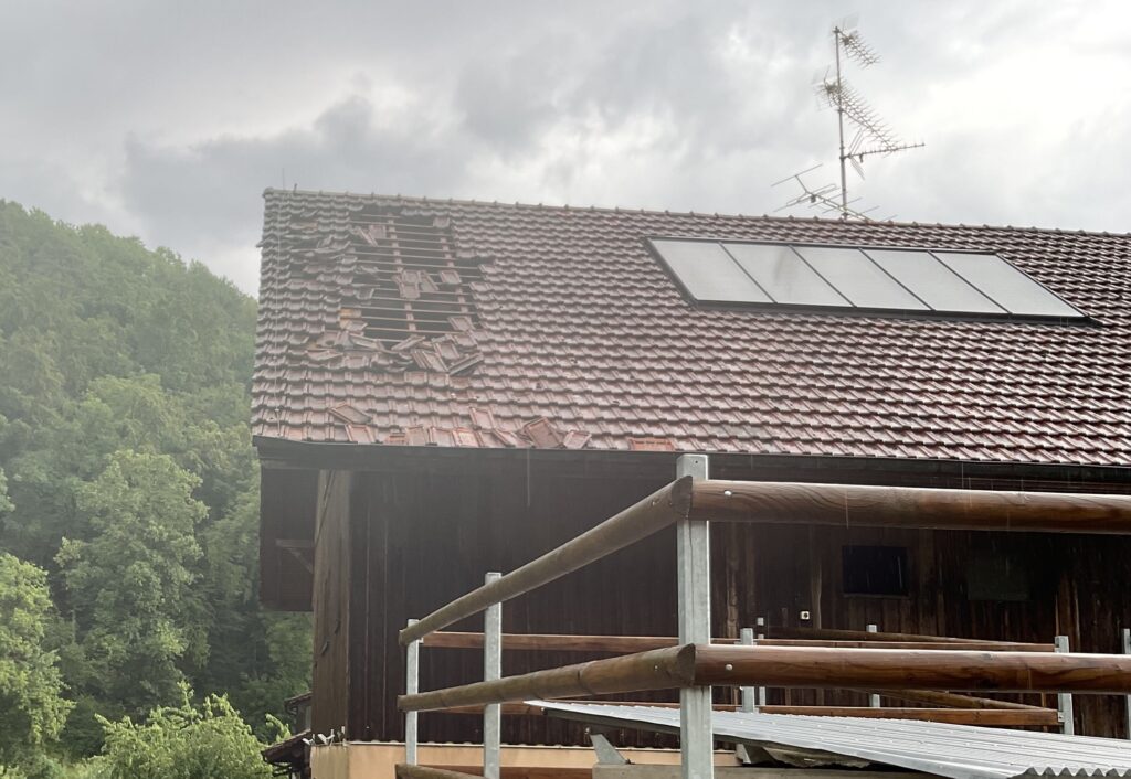 Dach Sturmschäden Reparatur